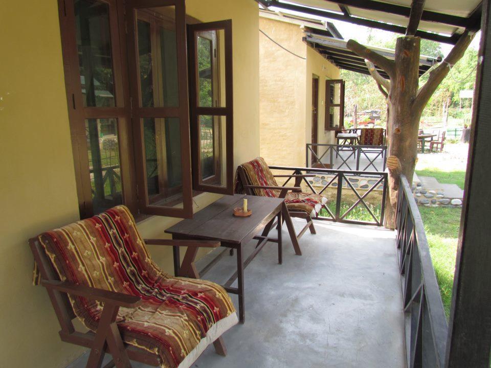 Chitwan Gaida Lodge Sauraha Exterior foto